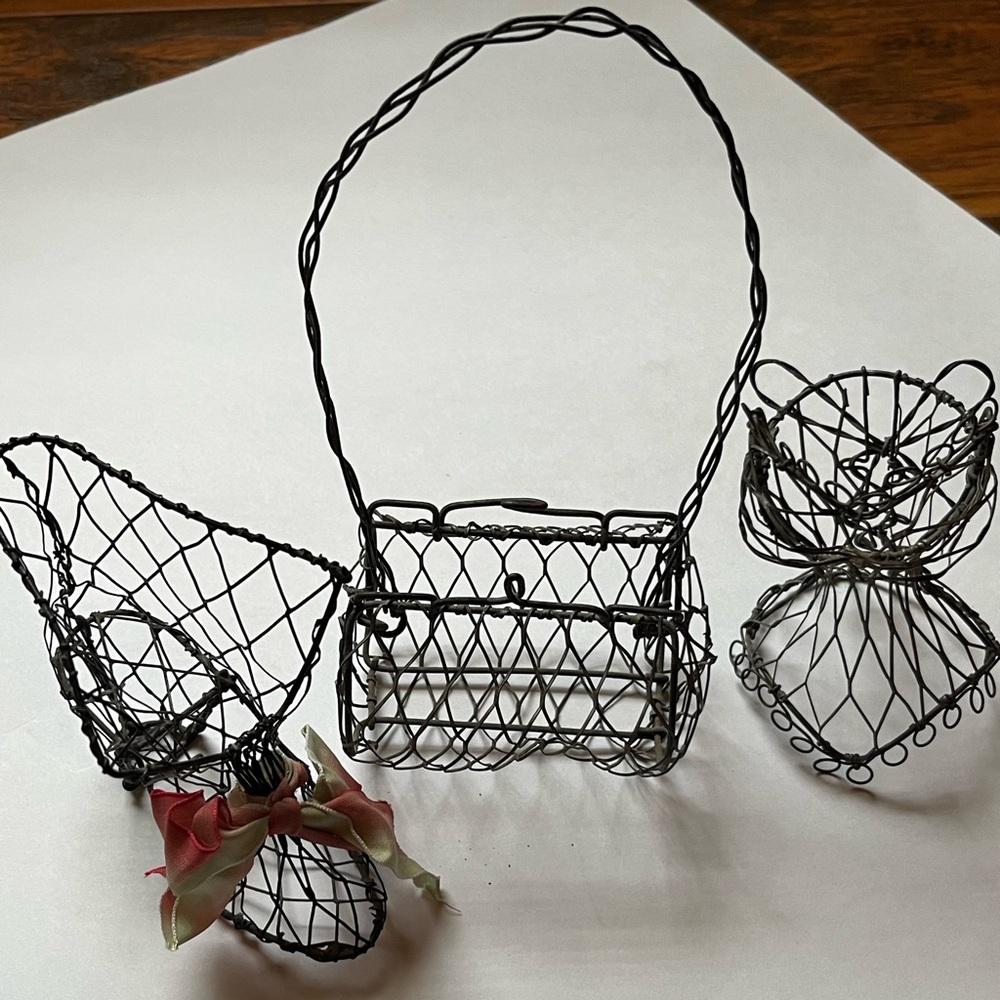 Vintage Mini French Chicken Wired Art Collection